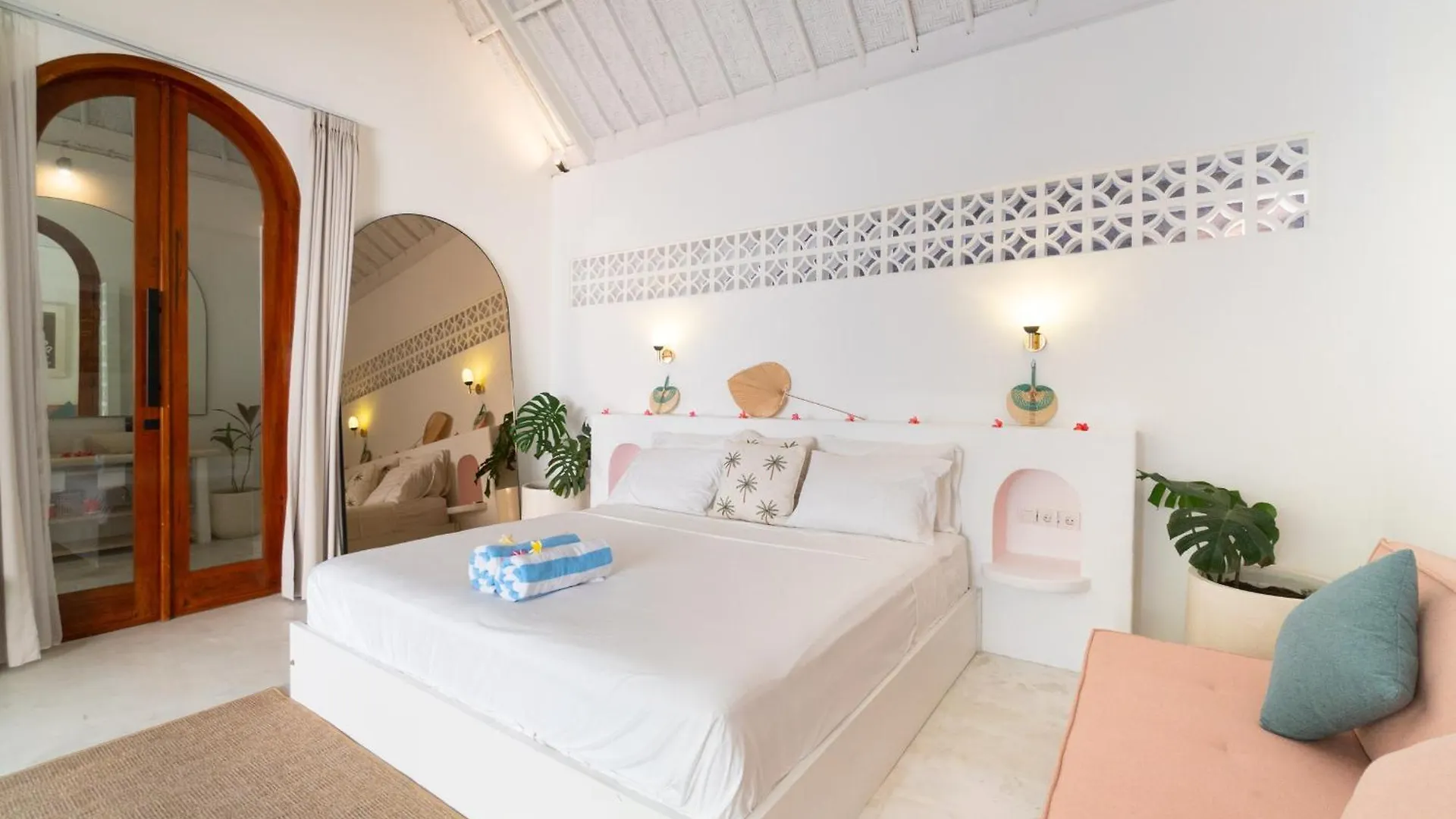 San Pedro Villa Uluwatu  Indonesia