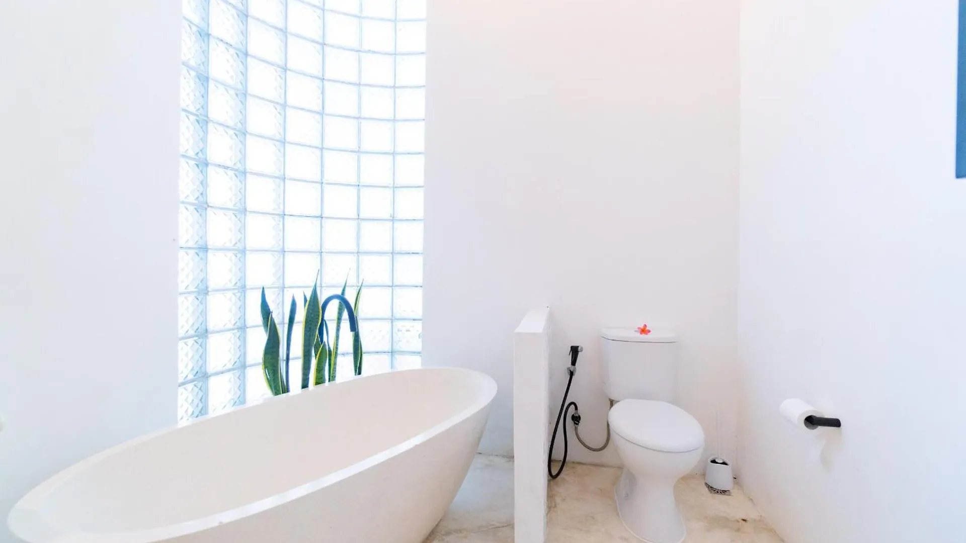 San Pedro Villa Uluwatu  Indonesia